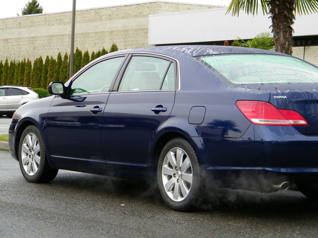 Toyota Avalon 2006 photo 2