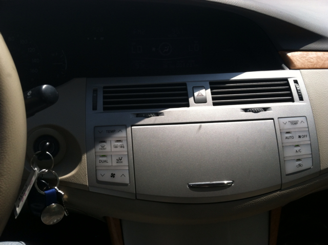 Toyota Avalon 2006 photo 2