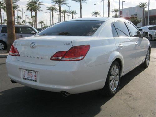 Toyota Avalon 2006 photo 2