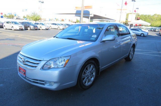 Toyota Avalon 2006 photo 2