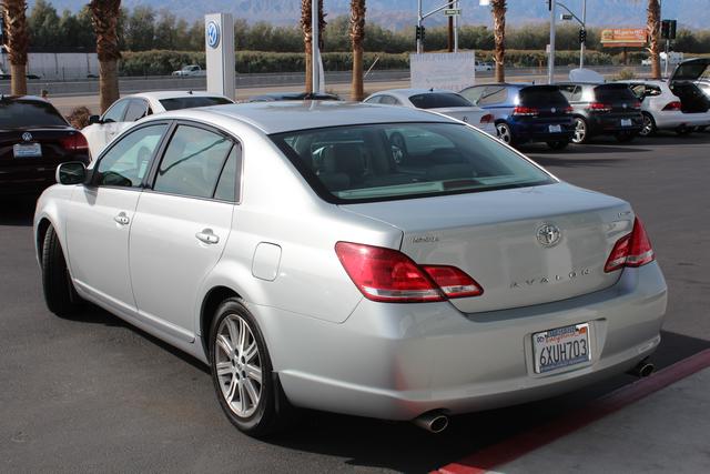 Toyota Avalon 2006 photo 3
