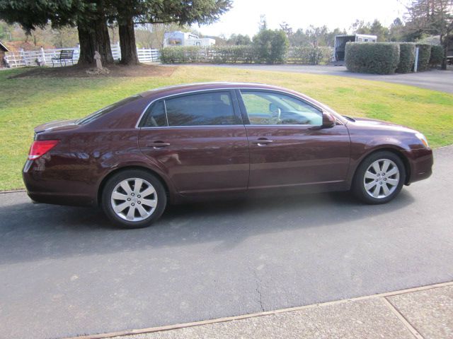 Toyota Avalon 2006 photo 1