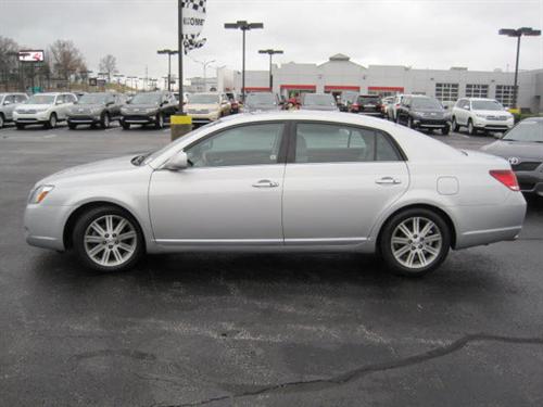 Toyota Avalon 2006 photo 2
