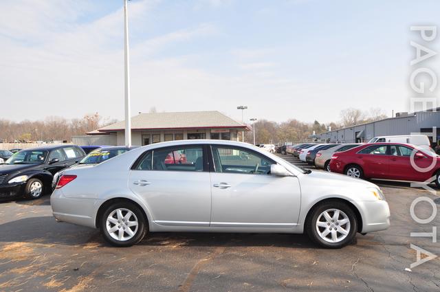 Toyota Avalon 2006 photo 1