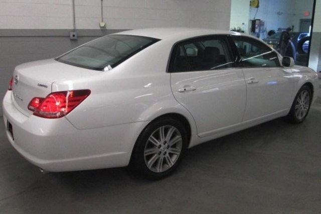 Toyota Avalon 2006 photo 3