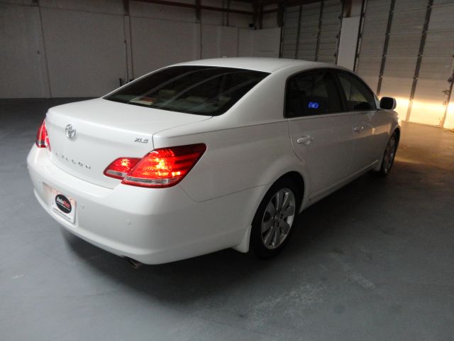 Toyota Avalon 2006 photo 24