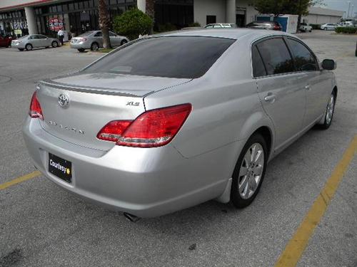 Toyota Avalon 2006 photo 2