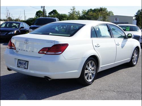 Toyota Avalon 2006 photo 1