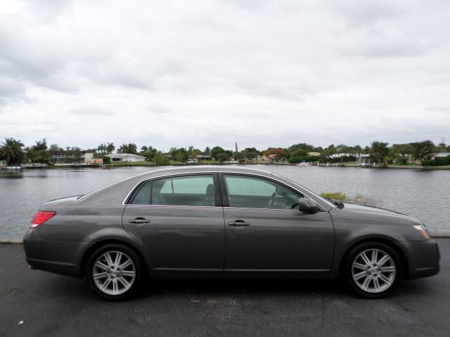 Toyota Avalon 2006 photo 4