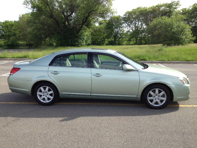 Toyota Avalon 2006 photo 1