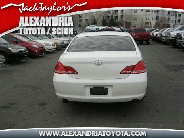 Toyota Avalon 2006 photo 3