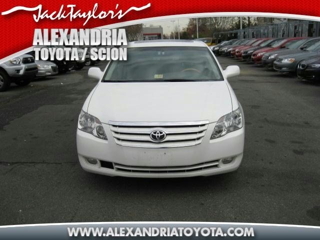 Toyota Avalon 2006 photo 1