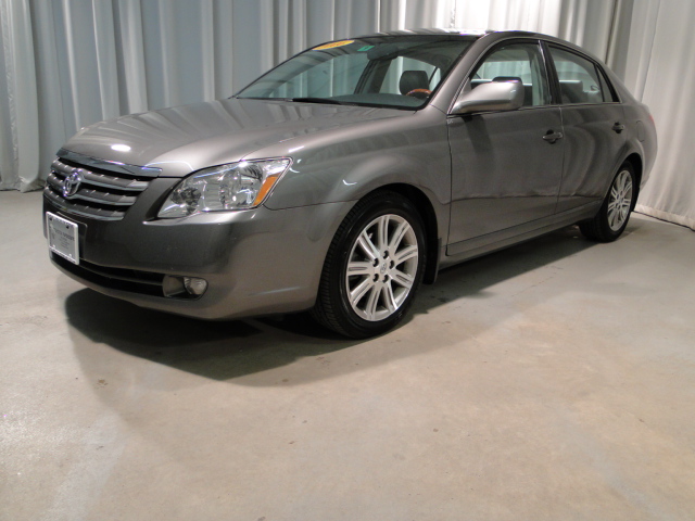 Toyota Avalon 2006 photo 1