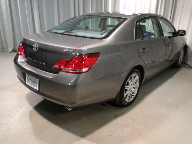 Toyota Avalon 2006 photo 3