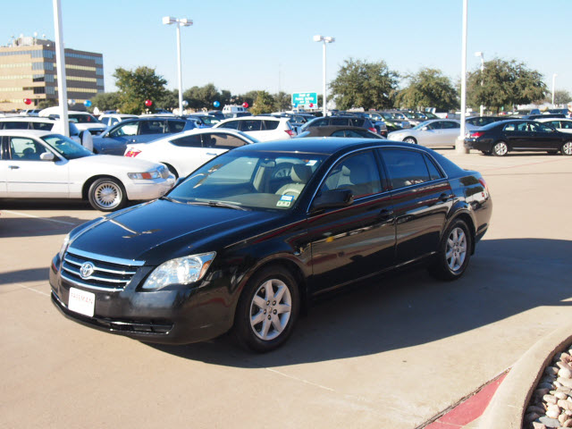 Toyota Avalon 2006 photo 2