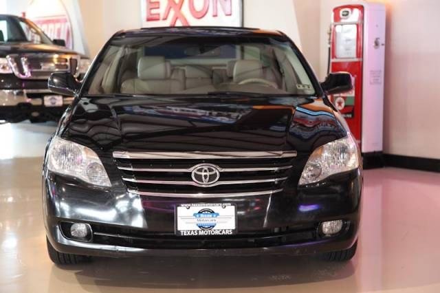 Toyota Avalon 2006 photo 2