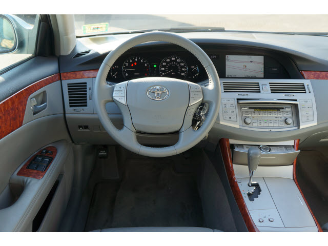 Toyota Avalon 2006 photo 1