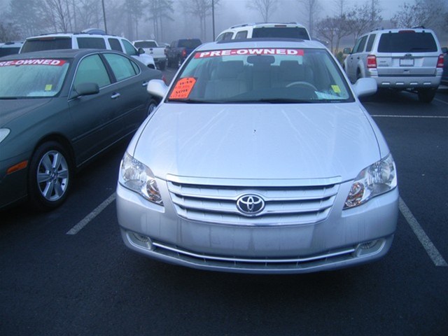 Toyota Avalon 2006 photo 1