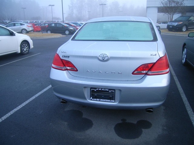Toyota Avalon 2006 photo 4