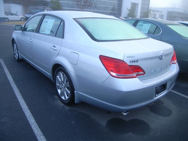 Toyota Avalon 2006 photo 5