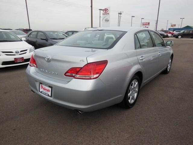 Toyota Avalon 2006 photo 4