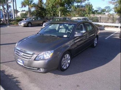 Toyota Avalon 2006 photo 1