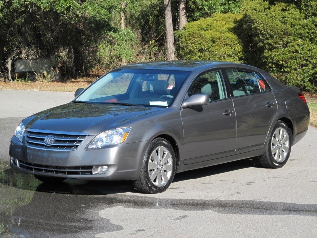 Toyota Avalon 2006 photo 3