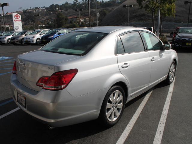 Toyota Avalon 2006 photo 3
