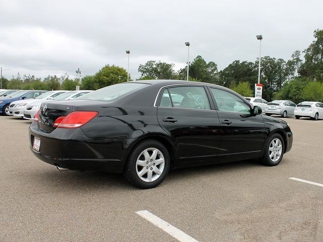 Toyota Avalon 2006 photo 2
