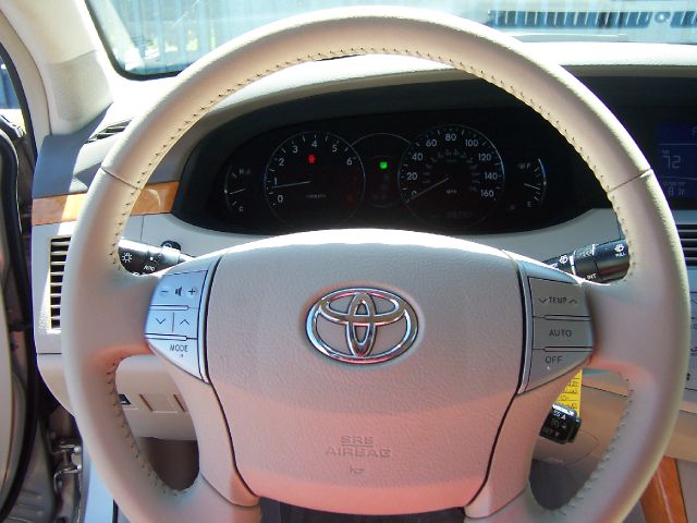 Toyota Avalon 2007 photo 2