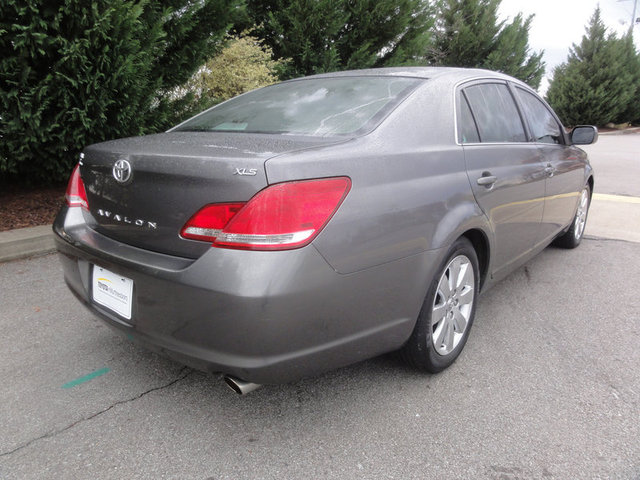 Toyota Avalon 2007 photo 2