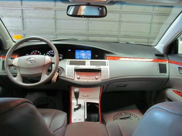 Toyota Avalon Sport 4WD Sedan