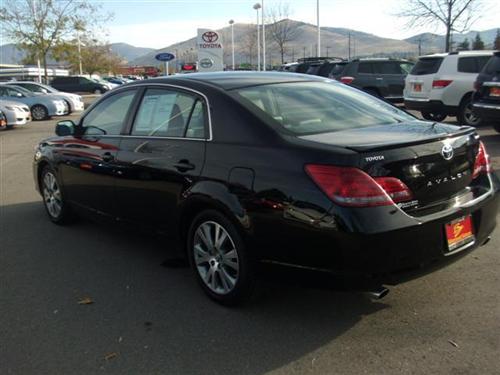 Toyota Avalon 2008 photo 2