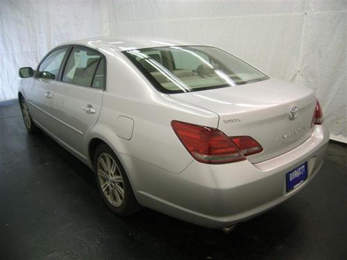 Toyota Avalon 2008 photo 2