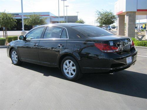 Toyota Avalon 2008 photo 2