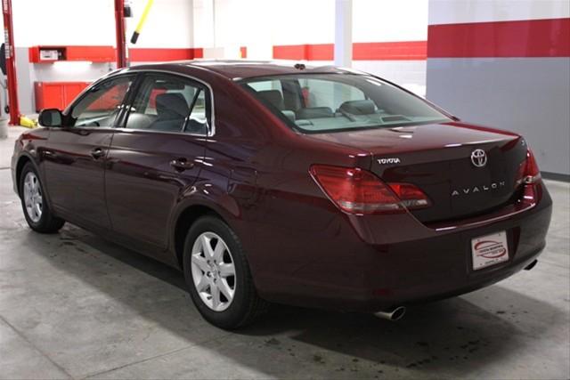 Toyota Avalon 2009 photo 1