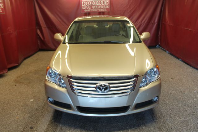Toyota Avalon 2010 photo 3