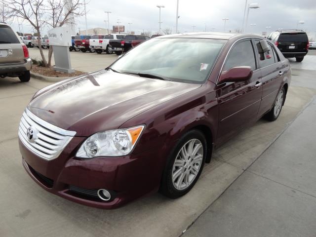 Toyota Avalon 2010 photo 11