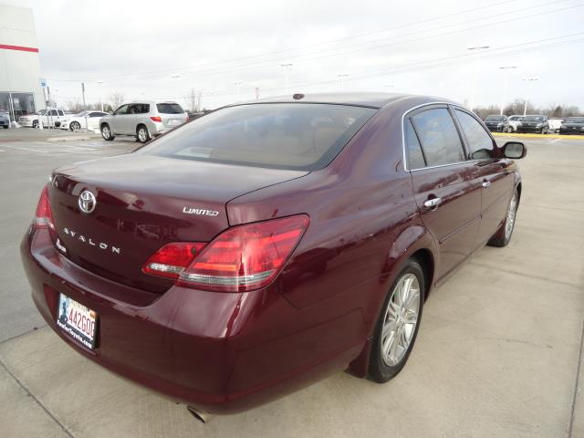 Toyota Avalon 2010 photo 13