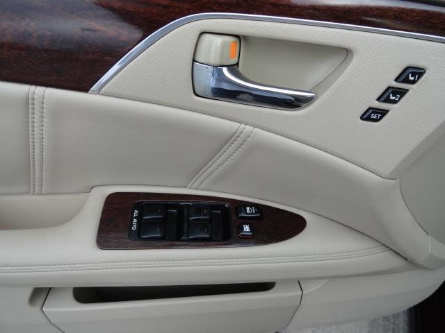 Toyota Avalon 2010 photo 3