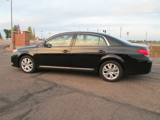 Toyota Avalon 2012 photo 1