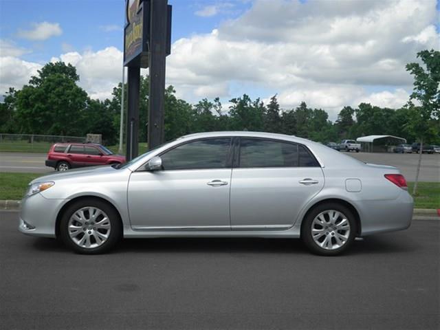 Toyota Avalon 2012 photo 3