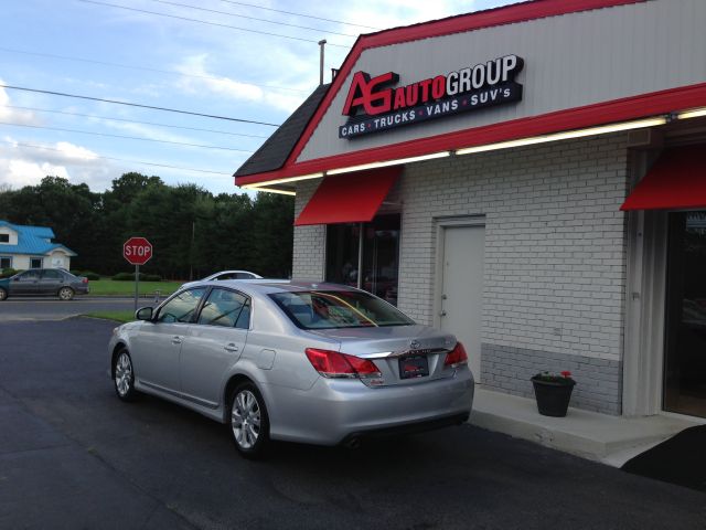 Toyota Avalon 2012 photo 1