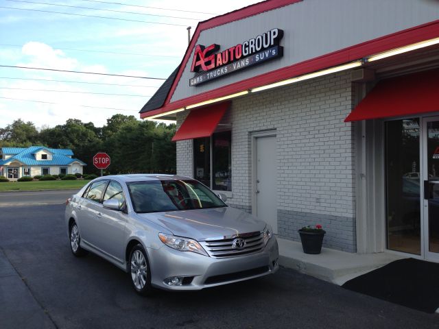 Toyota Avalon 2012 photo 3