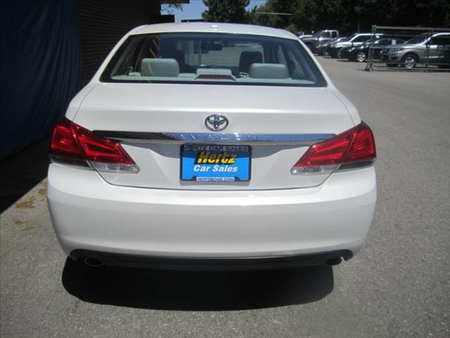 Toyota Avalon 2012 photo 4