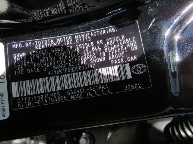 Toyota Avalon 2013 photo 2