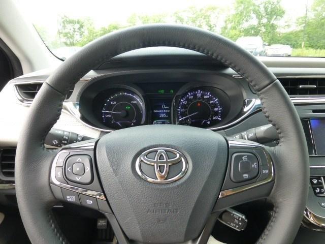 Toyota Avalon Hybrid 2013 photo 13