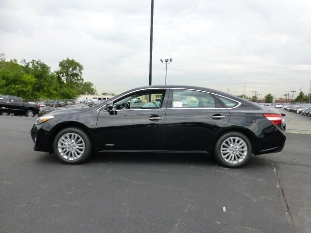 Toyota Avalon Hybrid 2013 photo 17