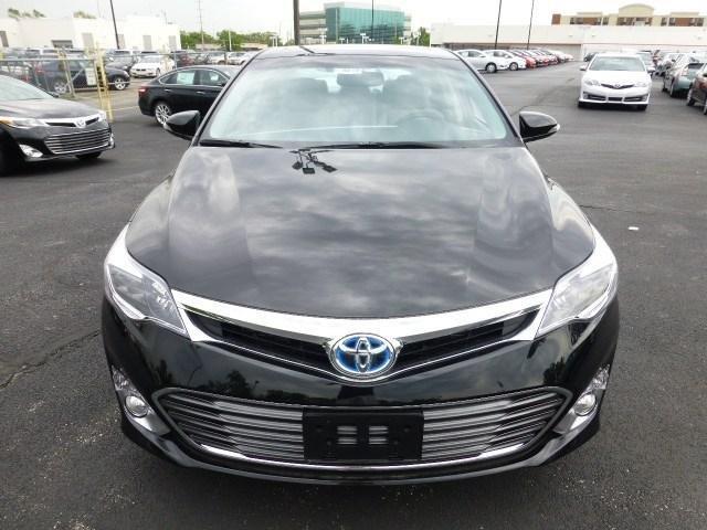 Toyota Avalon Hybrid 2013 photo 19
