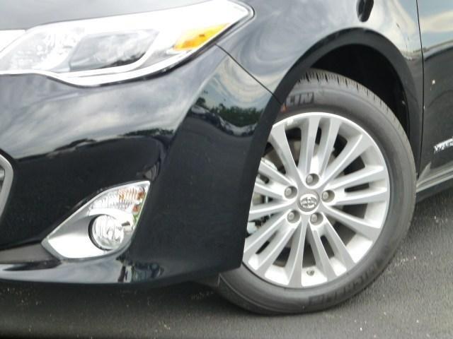 Toyota Avalon Hybrid 2013 photo 8